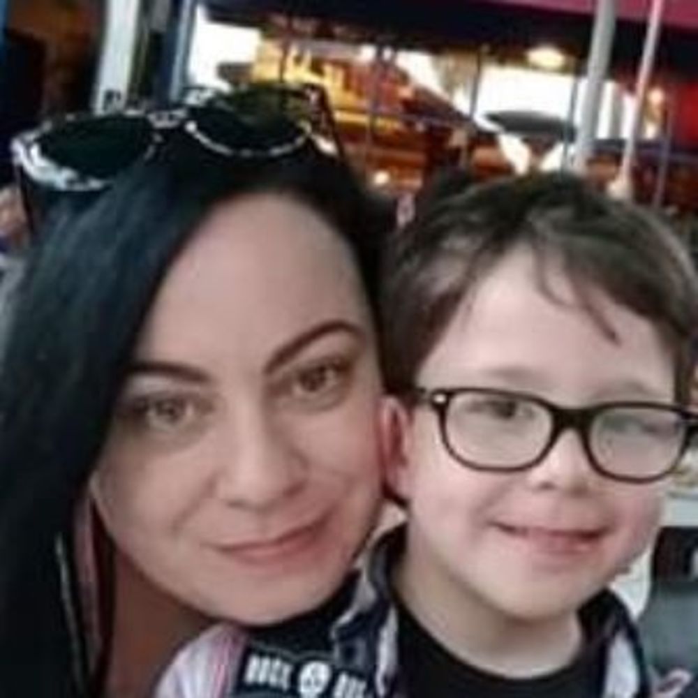 Meet your Posher, Carrie